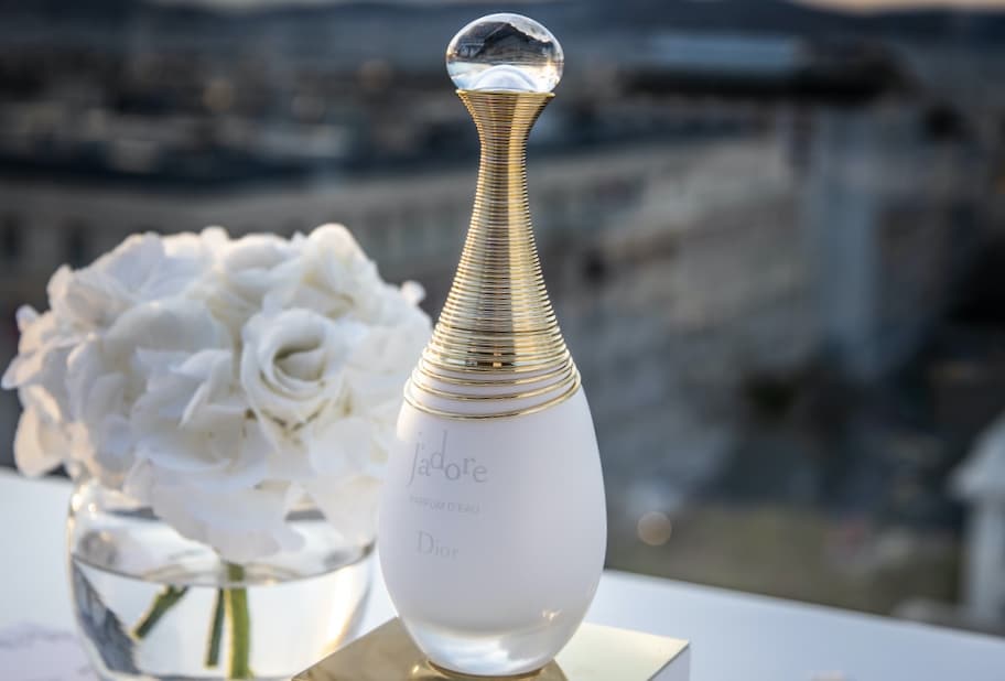 Dior42 Στη φαντασμαγορική παρουσίαση του νέου καινοτόμου αρώματος J’adore Parfum d’Eau του οίκου Dior