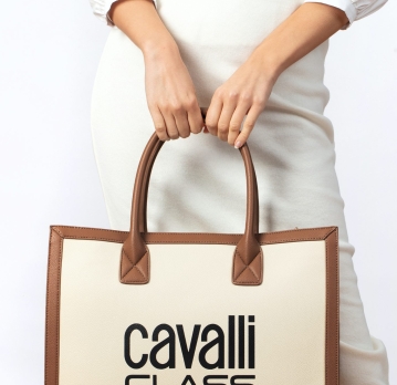 Η συλλογή Cavalli Class Bags & Accessories
