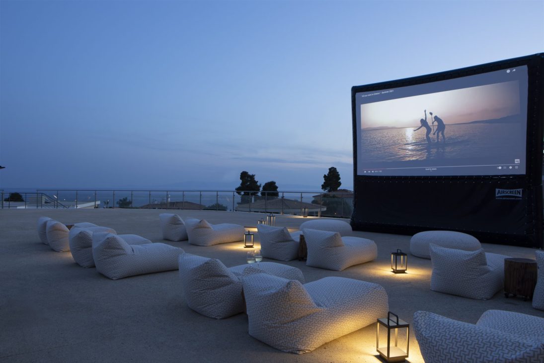 Outdoor Cinema 3 Ajul Luxury Hotel & Spa Resort: Το νέο ιερό ευζωίας στη Χαλκιδική
