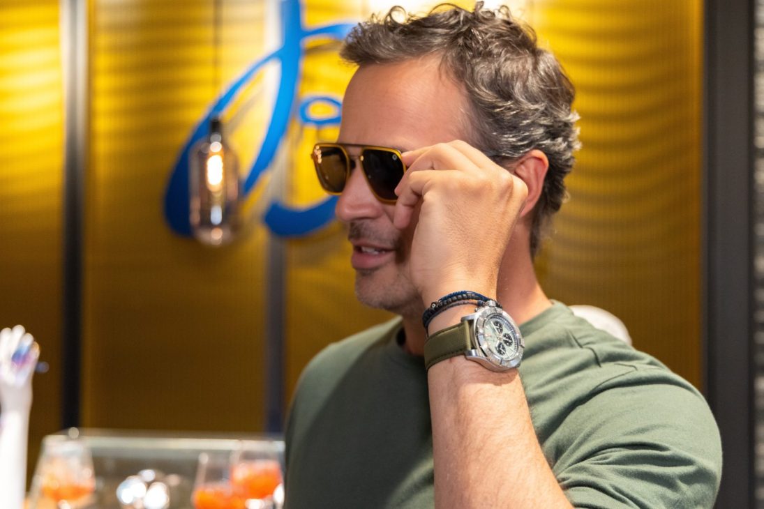 αΝασος Τζουμάκης Η Breitling παρουσιάζει τον σχεδιαστή γυαλιών ηλίου John Pan