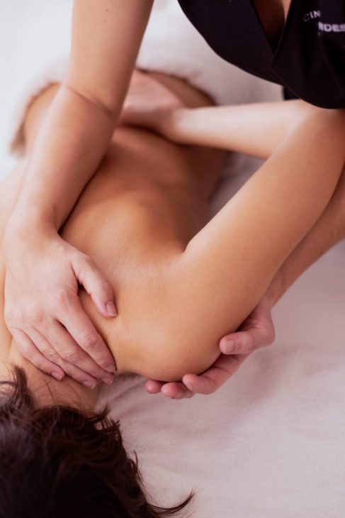 Cinq Mondes Sparta Ritual massage Η Cinq Mondes δημιουργεί μία signature θεραπεία spa & τρία νέα προϊόντα με έμπνευση από την Αρχαία Ελλάδα