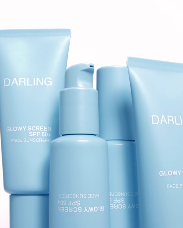 DARLING GLOWY SCREEN SPF 50 Darling głowy screen, το vegan αντηλιακό προσώπου με skin-perfecting αποτέλεσμα